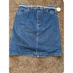 Work force gap Jean skirt